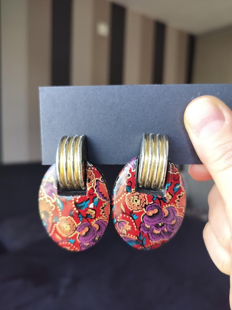 Vintage clip on oorbellen, Sieraden, Tassen en Uiterlijk, Oorbellen, Ophalen of Verzenden, Zo goed als nieuw, Overige materialen