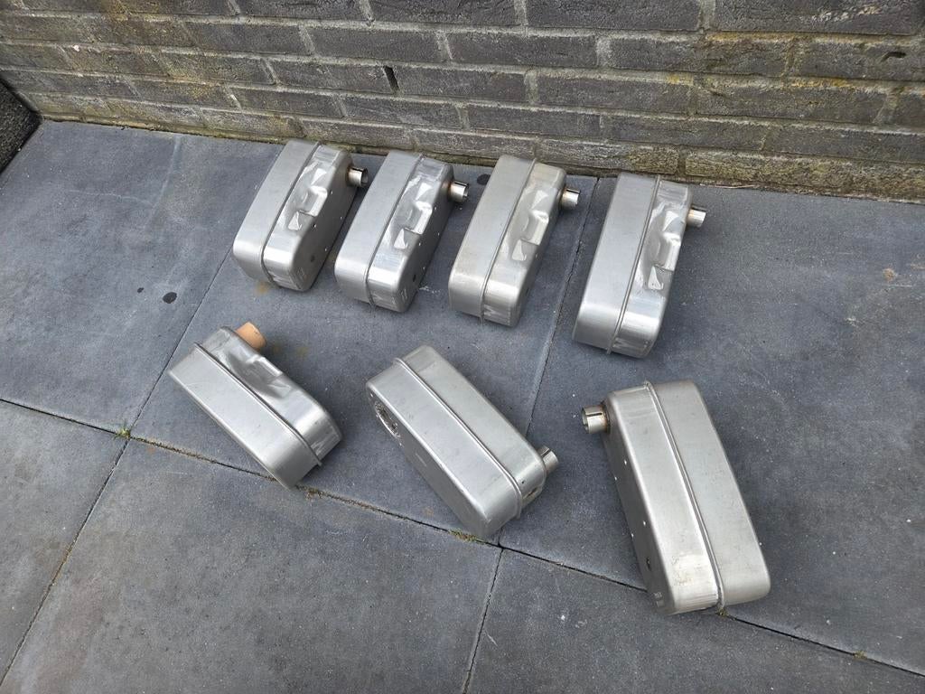 Nieuwe uitlaat voor Briggs&Stratton en Kawasaki, Tuin en Terras, Grasmaaiers, Ophalen, Kawasaki, Briggs Stratton, Briggs & Stratton