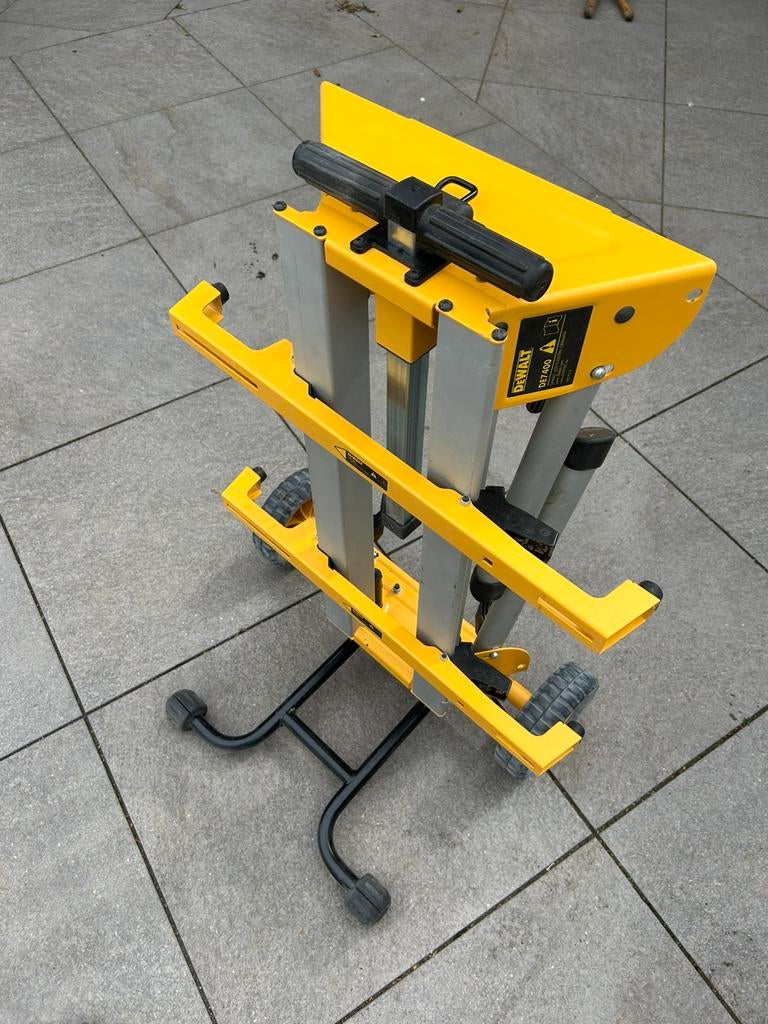 Dewalt zaagtafel onderstel DE7400, Ophalen, Cirkelzaag, 70 mm of meer, Zo goed als nieuw