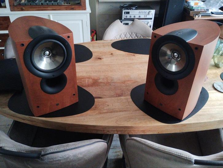 2 Hele mooie Kef iq3 speakers in fantastische staat, Audio, Tv en Foto, Luidsprekers, Zo goed als nieuw, Front, Rear of Stereo speakers