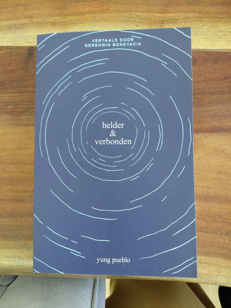 Yung Pueblo - helder & verbonden, Boeken, Overige typen, Ophalen of Verzenden, Yung Pueblo, Zo goed als nieuw
