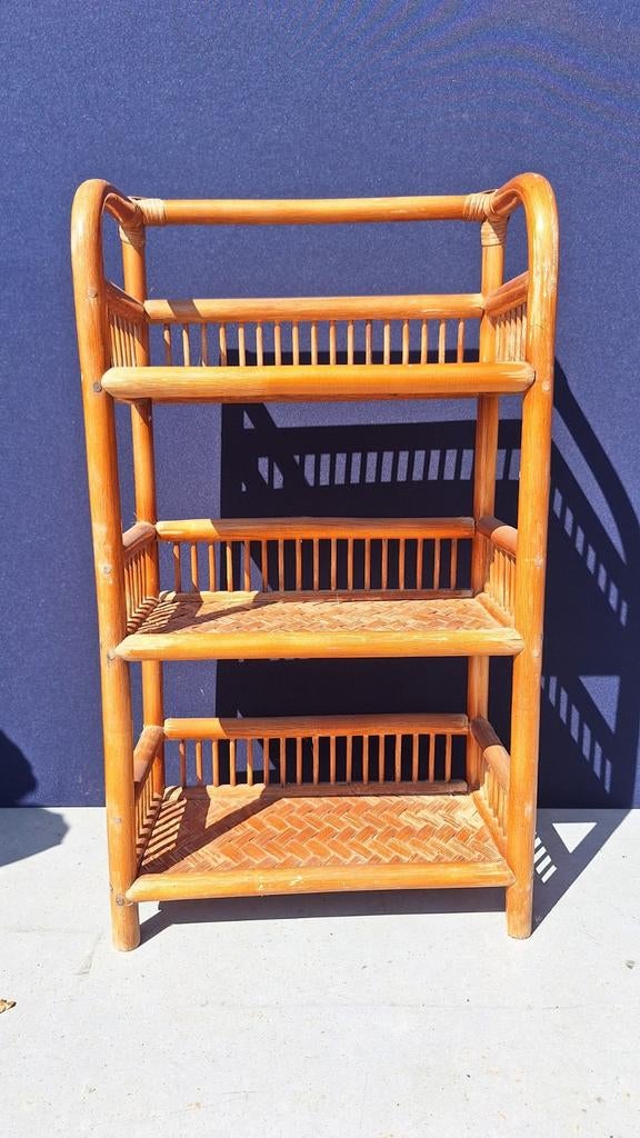 Vintage manou schappen kastje, handdoeken rekje, nachtkastje, Gebruikt, Vintage, Ophalen of Verzenden, Natuurlijk materiaal