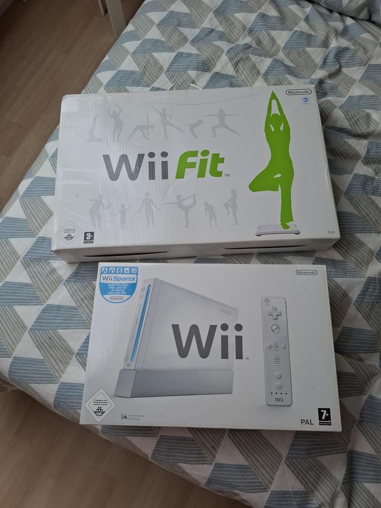 Wii Console als pakket te koop of losse artikelen in overleg, Ophalen, Gebruikt, Met 2 controllers, Met games