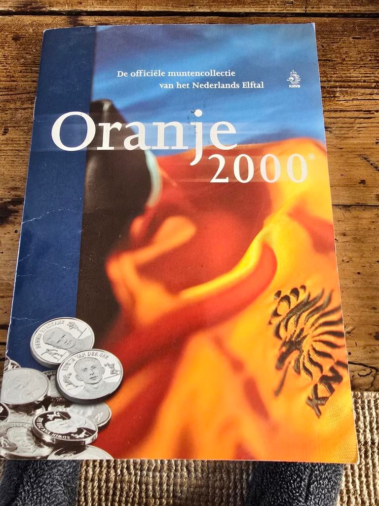 Oranje 2000 munten - De officiële muntencollectie, Postzegels en Munten, Munten | Nederland, Setje, Overige waardes, Koningin Beatrix