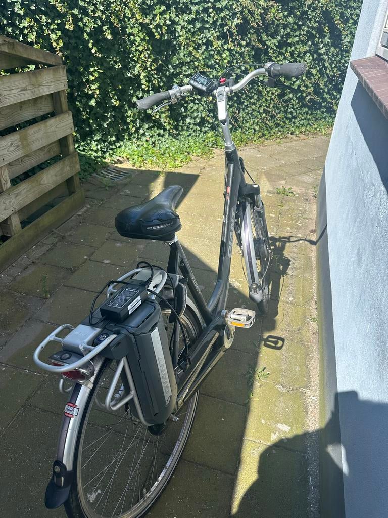 Giant elektrische fiets, defect, Fietsen en Brommers, Elektrische fietsen, 51 tot 55 cm, Ophalen of Verzenden, Gebruikt, Giant