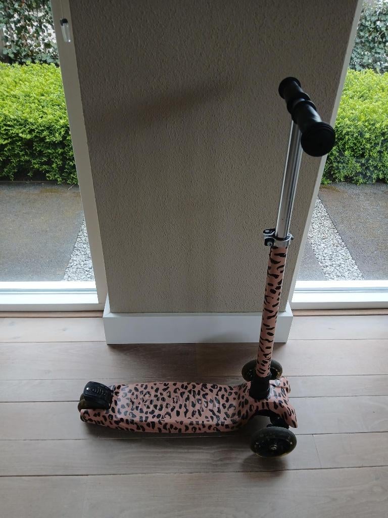 Kinderstep 3 Wielen Luipaard Roze. Merk vanPauline, Ophalen of Verzenden, Gebruikt, Gewone step, Pauline