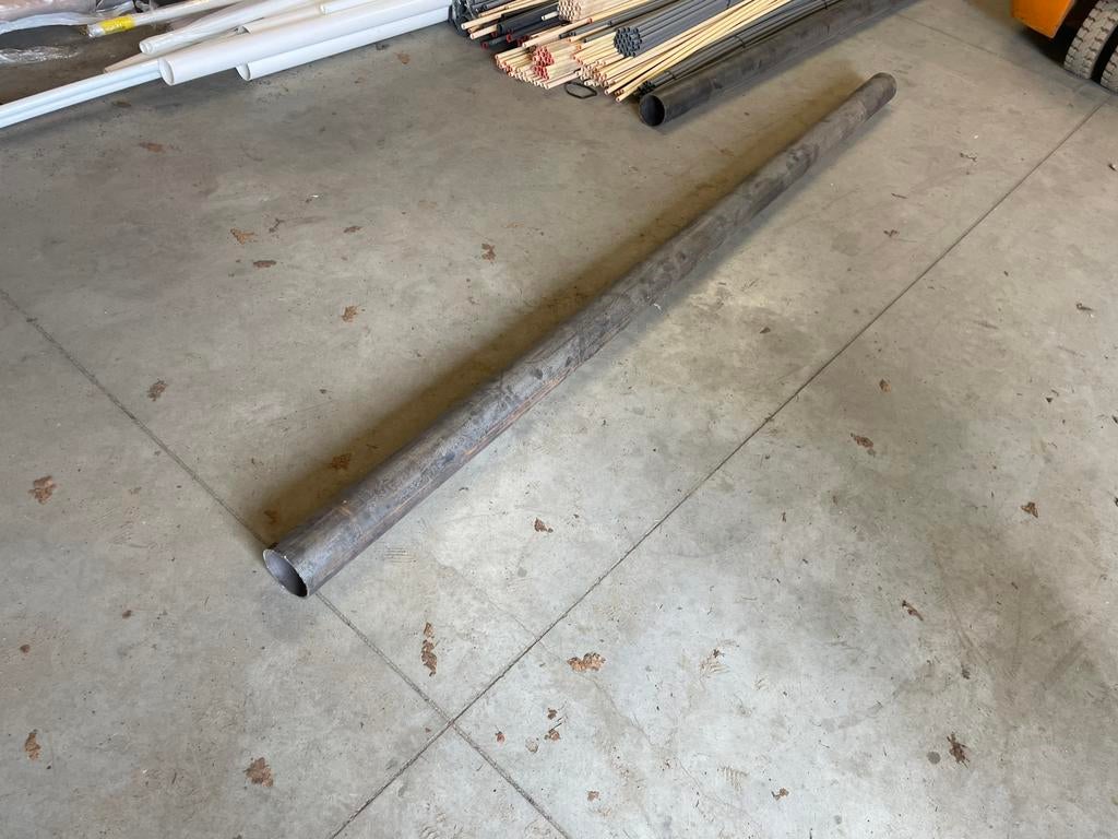 Stalen pijp 114 mm. Wanddikte 5 mm.  3 meter naadloos, Ophalen, Nieuw, IJzer