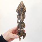 Nias - oud nias amulet beeldje - tribal art Indonesië, Antiek en Kunst, Ophalen of Verzenden
