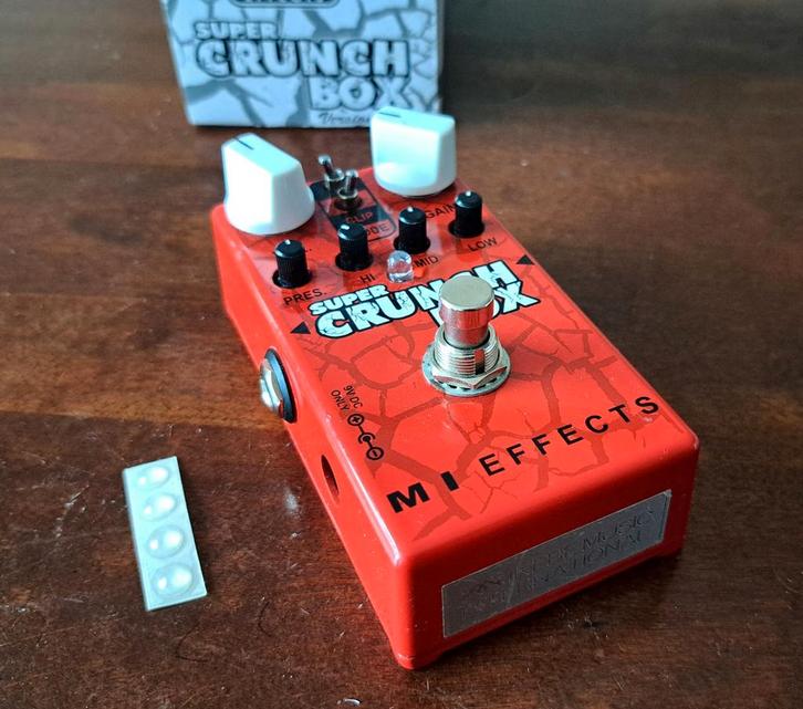 MI Audio Super Crunch Box V2, Muziek en Instrumenten, Effecten, Zo goed als nieuw, Ophalen of Verzenden