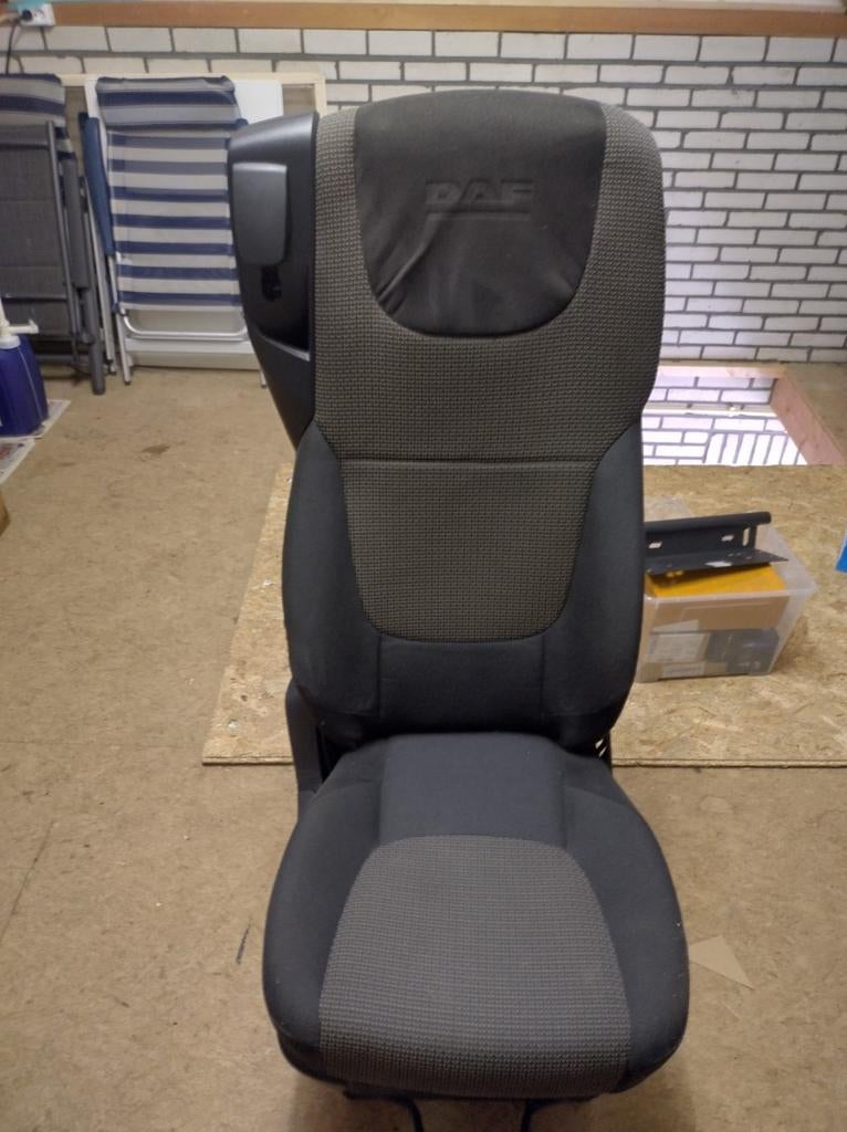 DAF bijrijdersstoel XF106, Ophalen, DAF