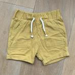 Korte broek C&A - mt 74, Ophalen of Verzenden, Zo goed als nieuw, Jongetje, Broekje