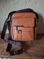 Bruine Schoudertas / Crossbody, Overige merken, Minder dan 30 cm, Nieuw, Ophalen of Verzenden