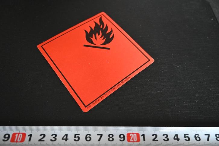 sticker Ontvlambaar, Verzamelen, Stickers, Zo goed als nieuw, Ophalen