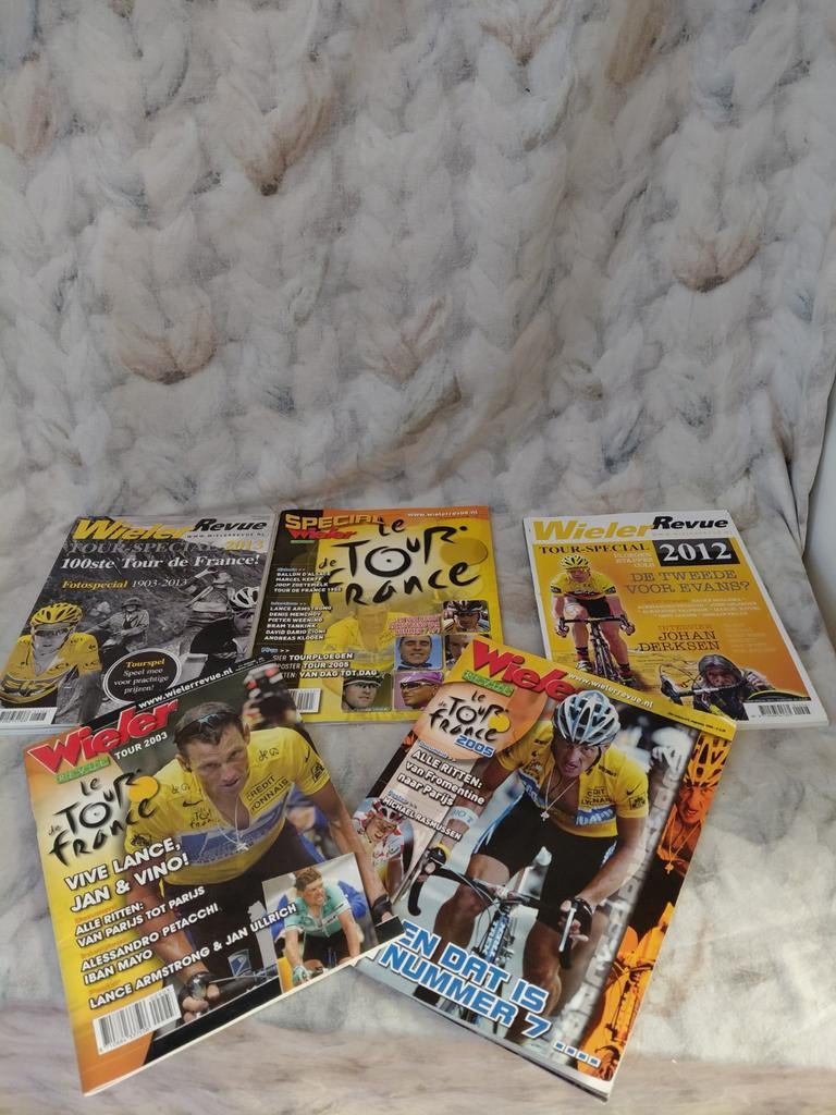 Wieler Revue, Boeken, Tijdschriften en Kranten, Ophalen of Verzenden, Gelezen