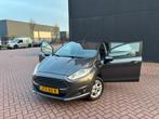 Ford Fiësta Titanium 1.0 59KW/80PK 5D 2015 Grijs, Voorwielaandrijving, Stof, Handgeschakeld, Grijs