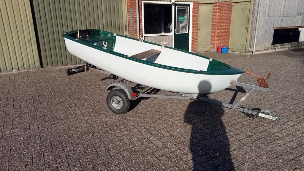 Fibocon Boot met trailer, Watersport en Boten, Motorboten en Motorjachten, Gebruikt, Polyester, Tot 6 meter, Benzine, Minder dan 10 pk