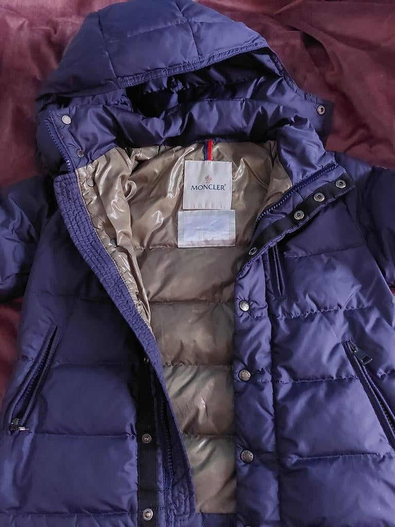 Moncler jasje, Ophalen of Verzenden, Zo goed als nieuw, Jongen, Jas