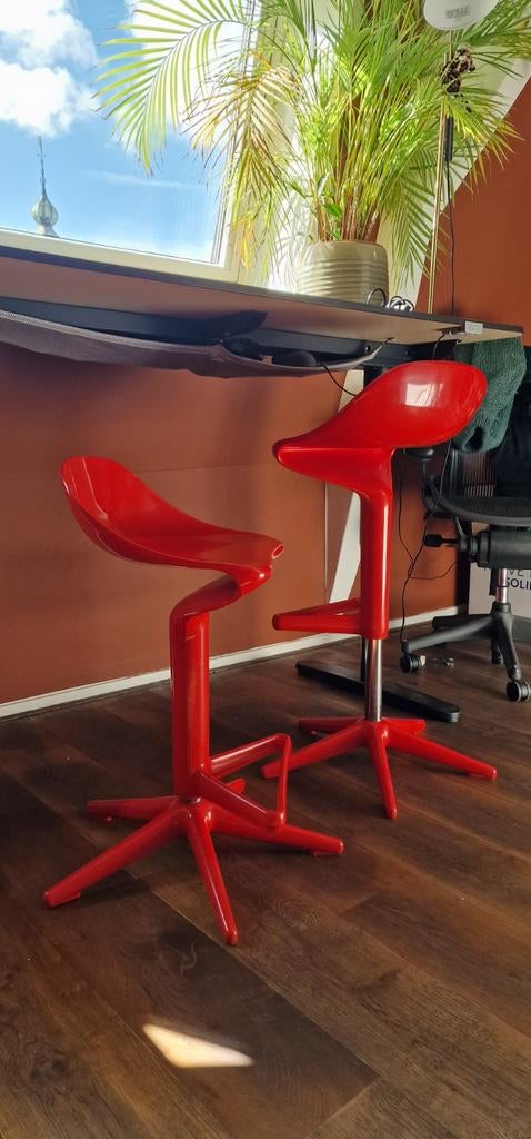 Kartell Spoon barkrukken, Huis en Inrichting, Barkrukken, Ophalen, 60 tot 90 cm, Zo goed als nieuw, In hoogte verstelbaar