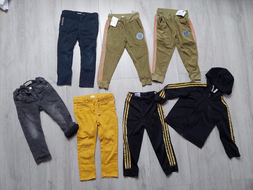 Lange broeken maat 92 jongen broeken spijkerbroek jogging, Kinderen en Baby's, Kinderkleding | Maat 92, Ophalen of Verzenden, Zo goed als nieuw