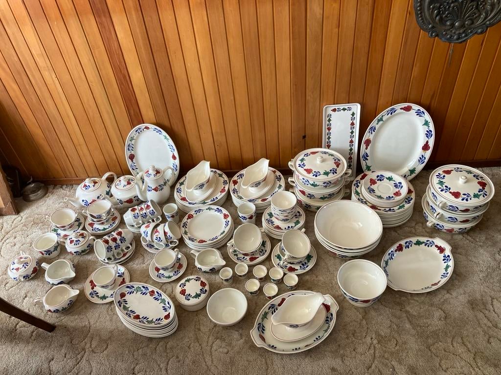 Groot Boerenbond servies vaste prijs €150,00, Ophalen