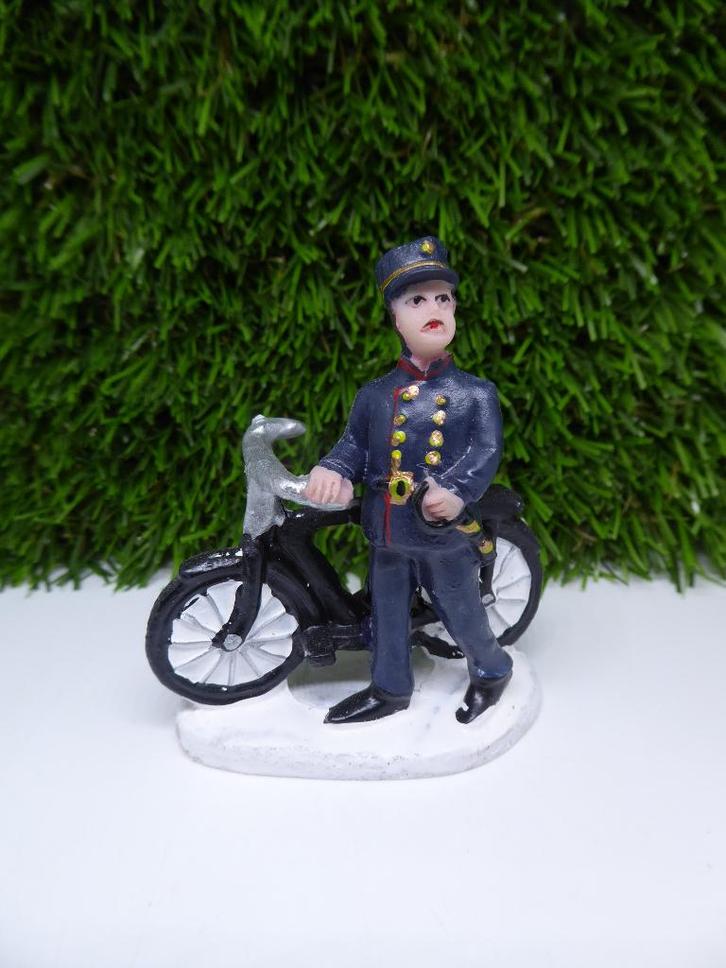 Dickensville - Politieman  -  ik ruim op, Diversen, Kerst, Nieuw, Ophalen of Verzenden