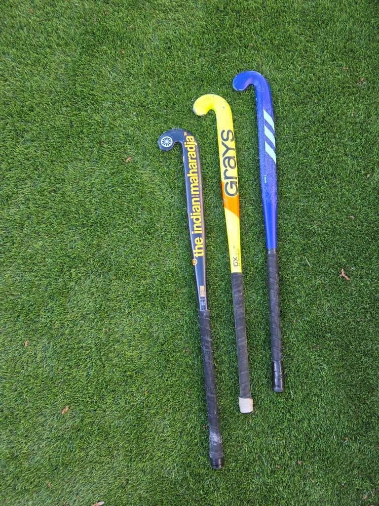 3 hockeysticks (waarvan 1 zaalhockey), Sport en Fitness, Hockey, Ophalen, Gebruikt, Stick
