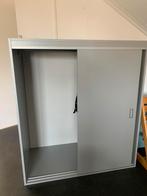 Lage kledingkast met roede. b.119,5 ,h.134,2 , d. 60 cm, Huis en Inrichting, Kasten | Kledingkasten, Ophalen, 100 tot 150 cm, Zilvergrijs