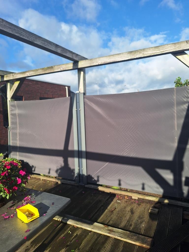 Dubbel oprolbaar windscherm - zo goed als nieuw, Tuin en Terras, Ophalen of Verzenden