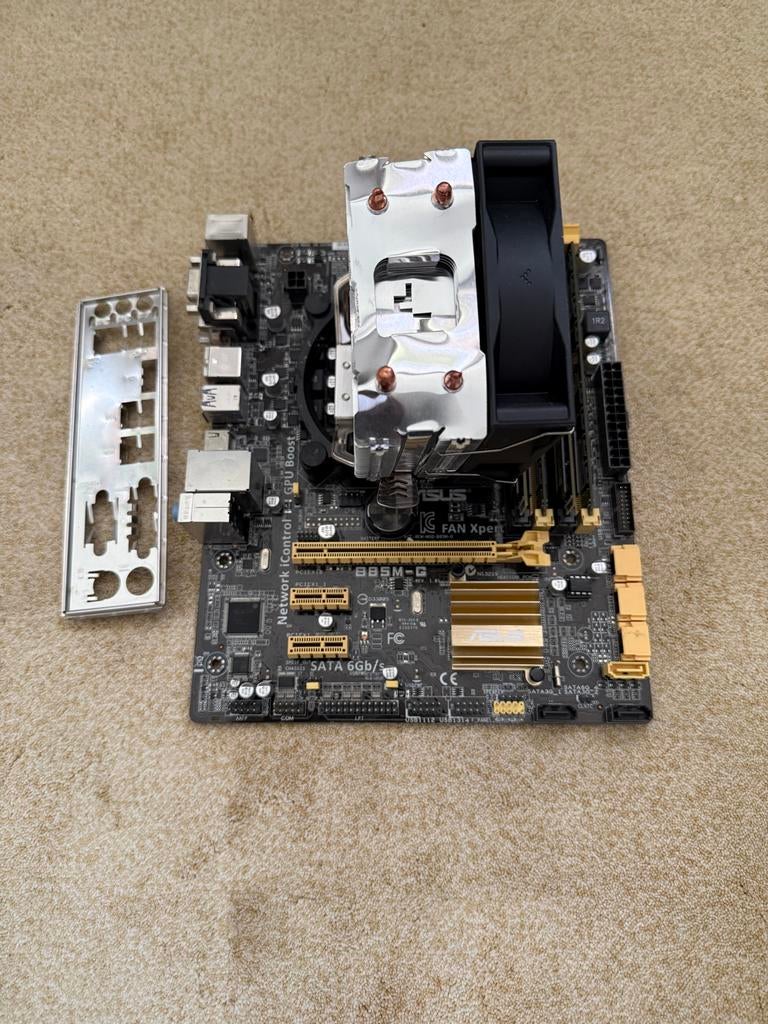 İ7 4790 met 32GB DDR3 RAM en Asus B85M-G Moederbord, Computers en Software, Moederborden, Ophalen of Verzenden, Gebruikt, Intel