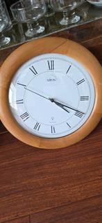 Houten wandklok met Romeinse cijfers - Xiron, Ophalen of Verzenden