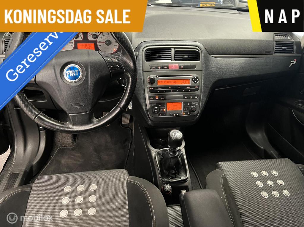 Fiat Grande Punto 1.4-16V Dynamic NAP - Distr vrv. - Airco, Voorwielaandrijving, Stof, Zwart, 400 kg