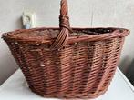 Hand gevlochten rieten mand, Hobby en Vrije tijd, Picknickmanden, Ophalen of Verzenden, Zo goed als nieuw