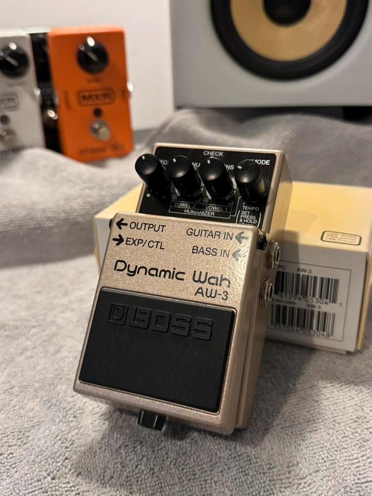 Boss AW-3 dynamic wah effect pedaal, Muziek en Instrumenten, Effecten, Zo goed als nieuw, Verzenden