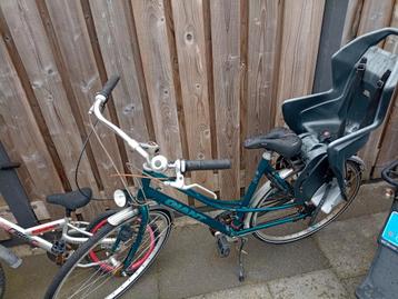 Giant Damesfiets met kinderzitje beschikbaar voor biedingen