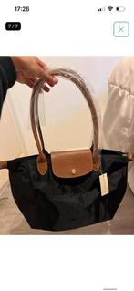Longchamp tas - Maat M, Sieraden, Tassen en Uiterlijk, Tassen | Damestassen, Ophalen of Verzenden, Zo goed als nieuw, Zwart, Handtas