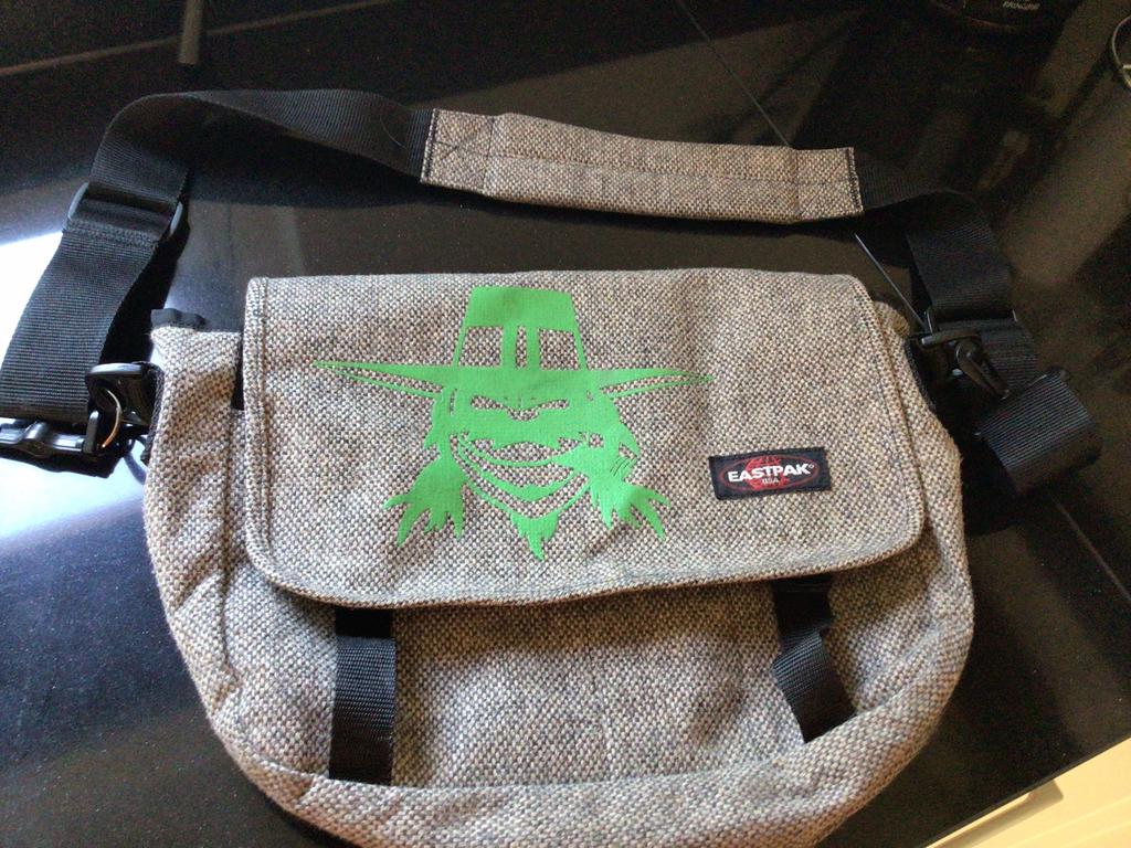 Eastpak schoudertas / schooltas / computertas, Ophalen of Verzenden, Zo goed als nieuw