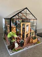 Mooi huisje ‘plantenkas’ met licht, Hobby en Vrije tijd, Modelbouw | Overige, Zo goed als nieuw, Ophalen