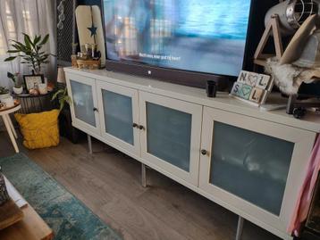 Ikea dressoir tv kast  beschikbaar voor biedingen