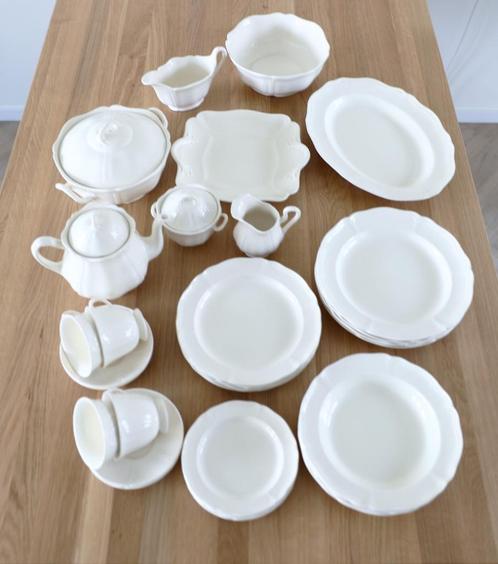 Wedgwood Queen’s Plain servies, Huis en Inrichting, Keuken | Servies, Zo goed als nieuw, Compleet servies, Wedgwood, Aardewerk
