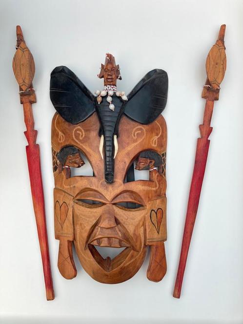 Masker houtsnijwerk Masai Kenia, Antiek en Kunst, Kunst | Niet-Westerse kunst, Ophalen of Verzenden