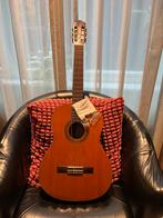 Guitar, Muziek en Instrumenten, Snaarinstrumenten | Gitaren | Akoestisch, Ophalen, Zo goed als nieuw, Klassieke of Spaanse gitaar
