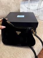 Prada tas, Sieraden, Tassen en Uiterlijk, Tassen | Damestassen, Ophalen of Verzenden, Zo goed als nieuw, Zwart, Handtas