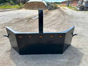 Frontbumper/gewichtenbumper beschikbaar voor biedingen