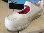 SKECHERS shapeup leer, witte ballerinas maat 40 nieuw, Ophalen of Verzenden, Zo goed als nieuw, Hardloopschoenen, Asics