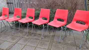 6 stuks Philippus Potter stoelen rood Ahrend de Cirkel beschikbaar voor biedingen