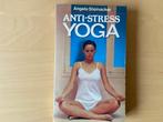 angela Steinacker - anti stress yoga, Ophalen of Verzenden, Gelezen, Meditatie of Yoga, Instructieboek