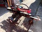 Kloofmachiene 18 ton, Ophalen of Verzenden, Zo goed als nieuw, Benzine, Liggend
