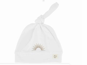 Babymutsje zonnetje van Zuss beschikbaar voor biedingen