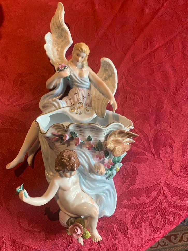 Dresden Wandengel Gesigneerd, Antiek en Kunst, Antiek | Keramiek en Aardewerk, Verzenden