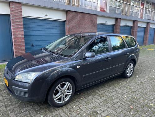 Ford Focus 1.6i 16V 74KW Stationwagon Trendline Airco - NAP, Auto's, Ford, Bedrijf, Focus, ABS, Airbags, Airconditioning, Boordcomputer